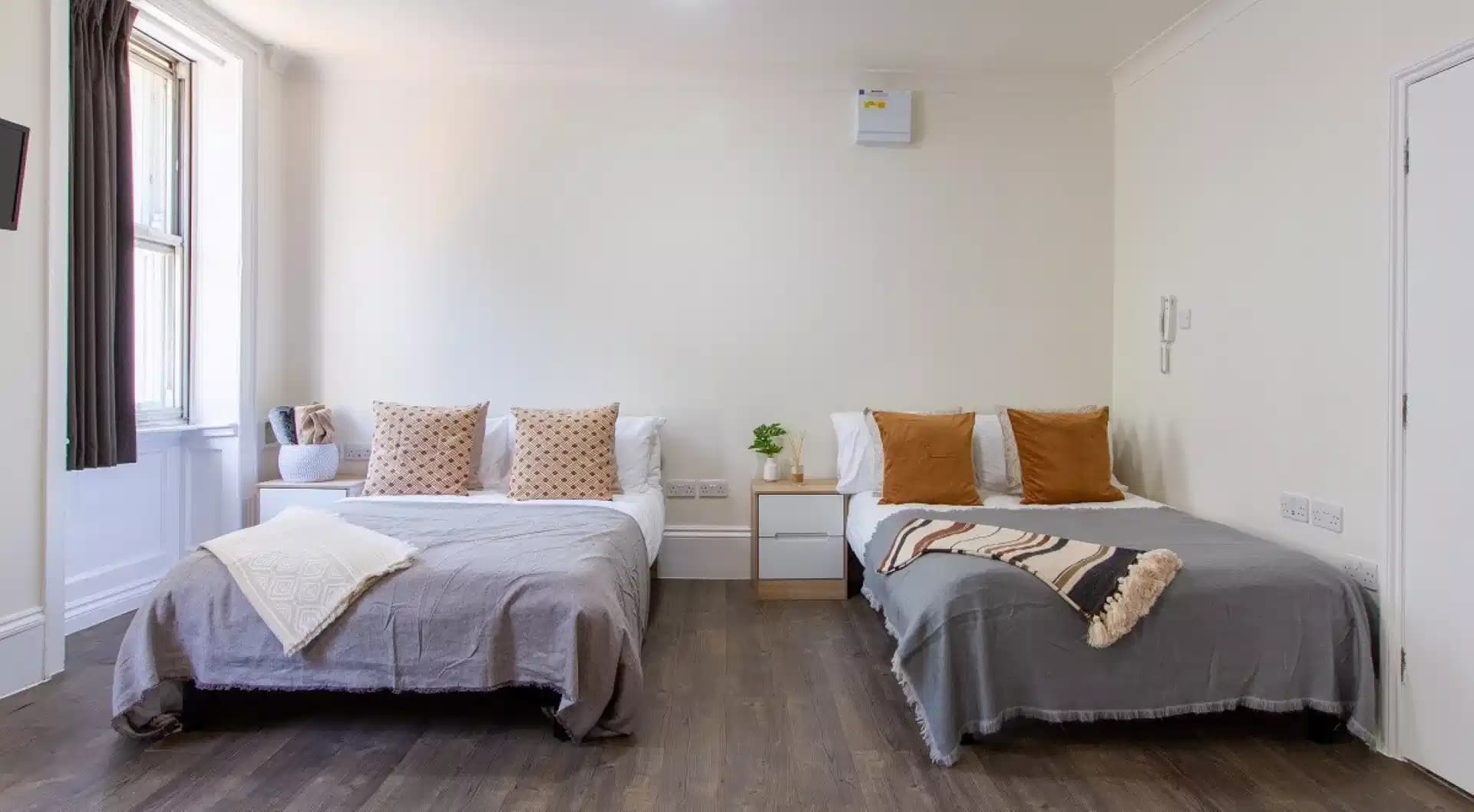 Platinum Twin Studio