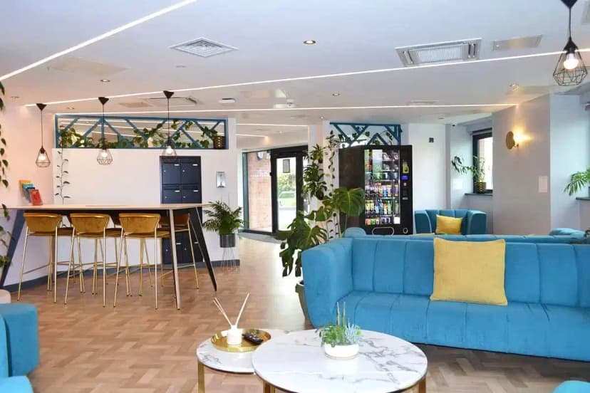 Red Queen, Coventry image 11