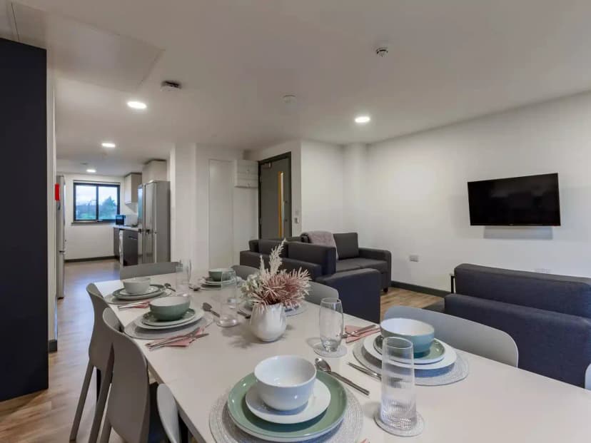 Red Queen, Coventry image 9