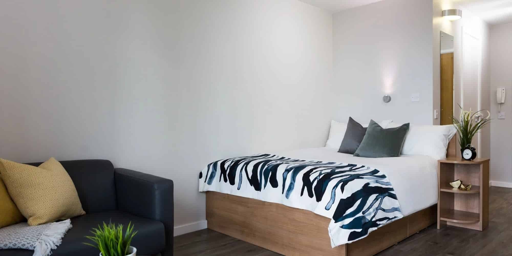 Silver Studio Upper Premium