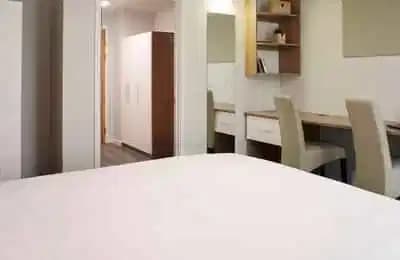 Gold 1 Bed Apartment Private Mid Level