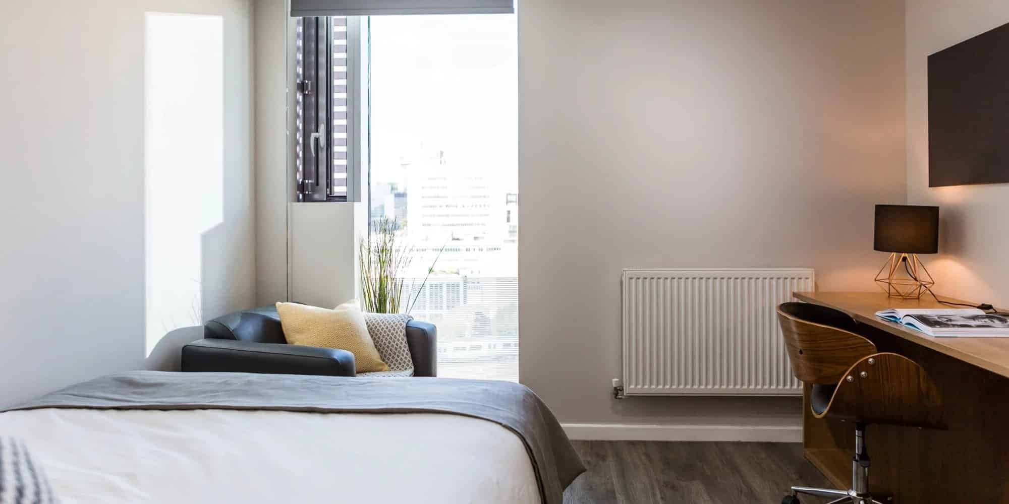 Bronze Studio Private Mid Level