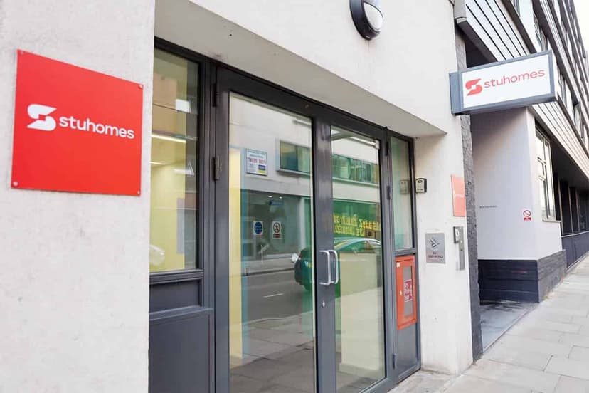 GoBritanya Kirby Street Residence, London image 17