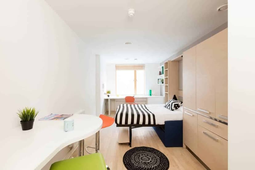 GoBritanya Kirby Street Residence, London view 4