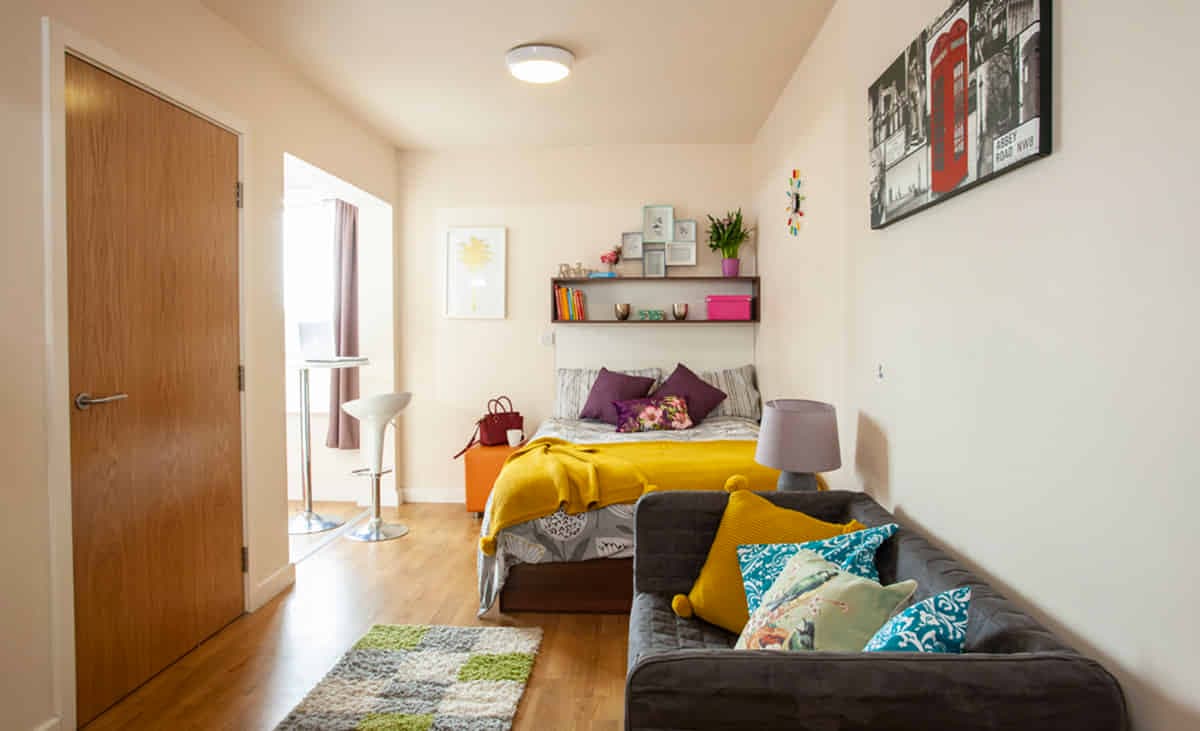 1-Bed Apartment. Ground,1st & 2nd floors