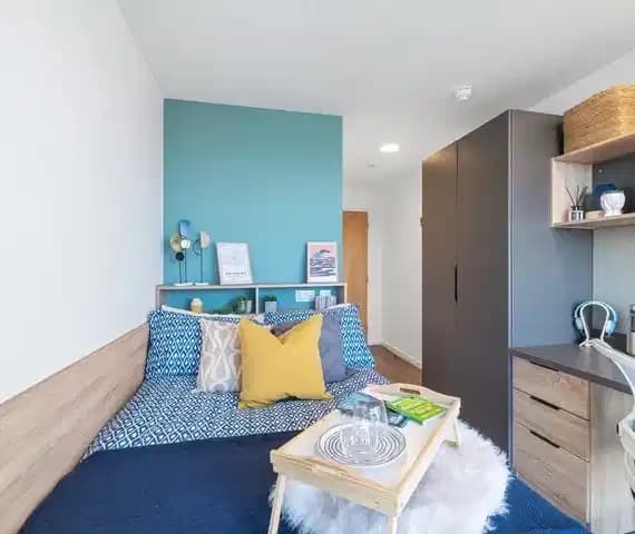 Silver Ensuite Penthouse Xl Level