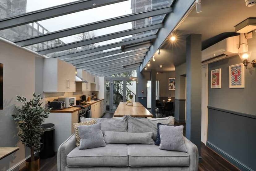 Francis Gardner Studios, London image 10