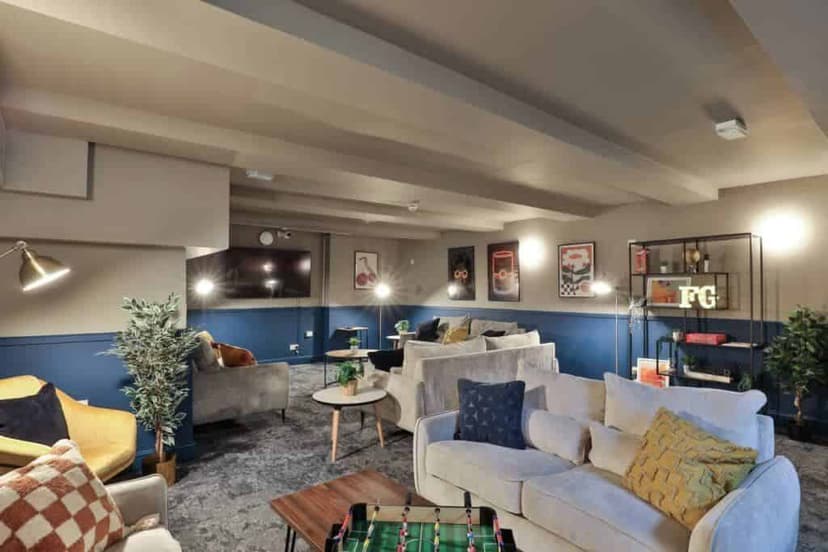 Francis Gardner Studios, London image 9