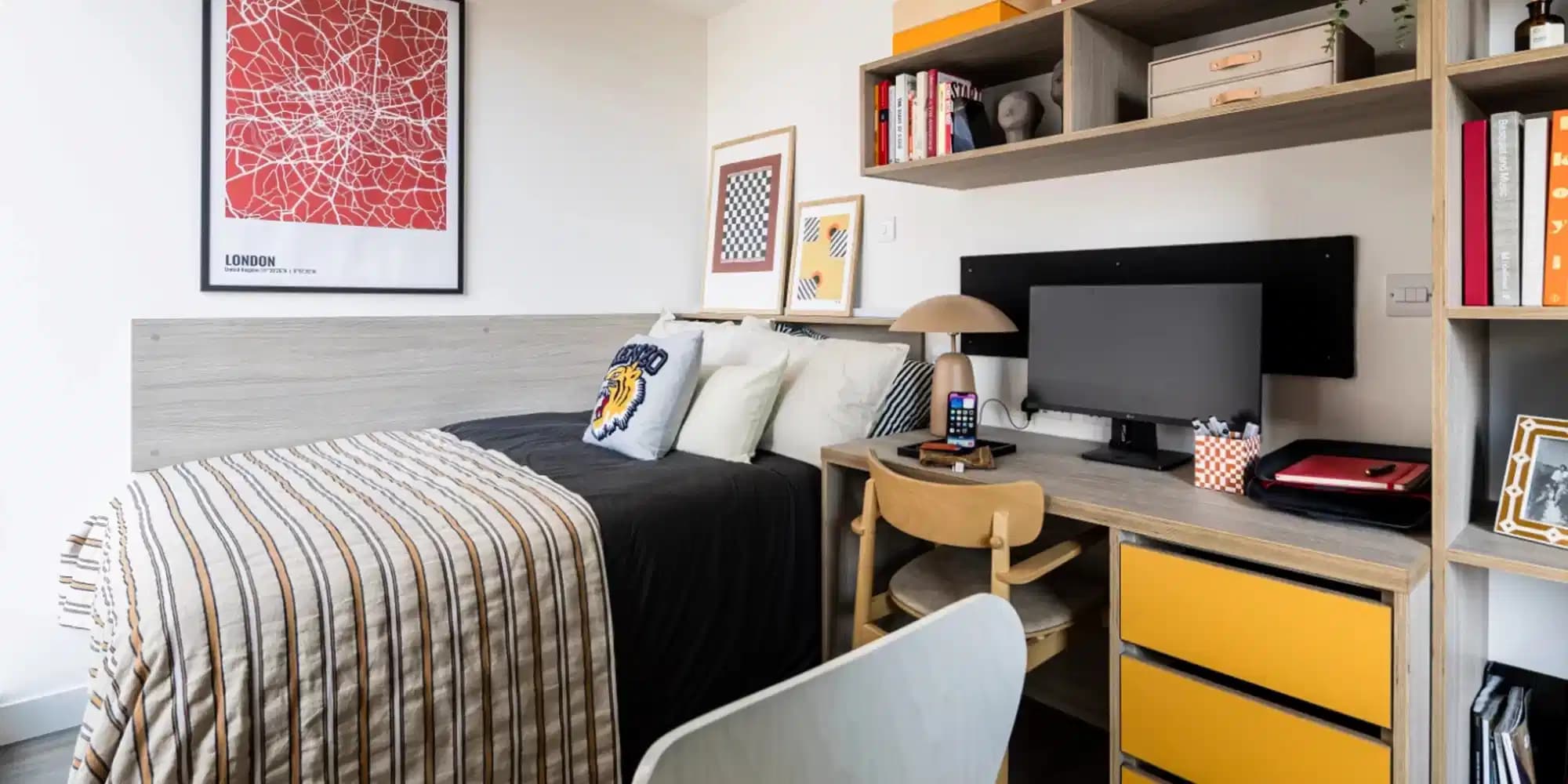 1 Bed Apartment Private Corner Mid Level Standard View