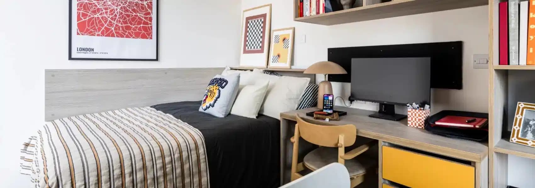 Gold Studio Private Upper Level City View