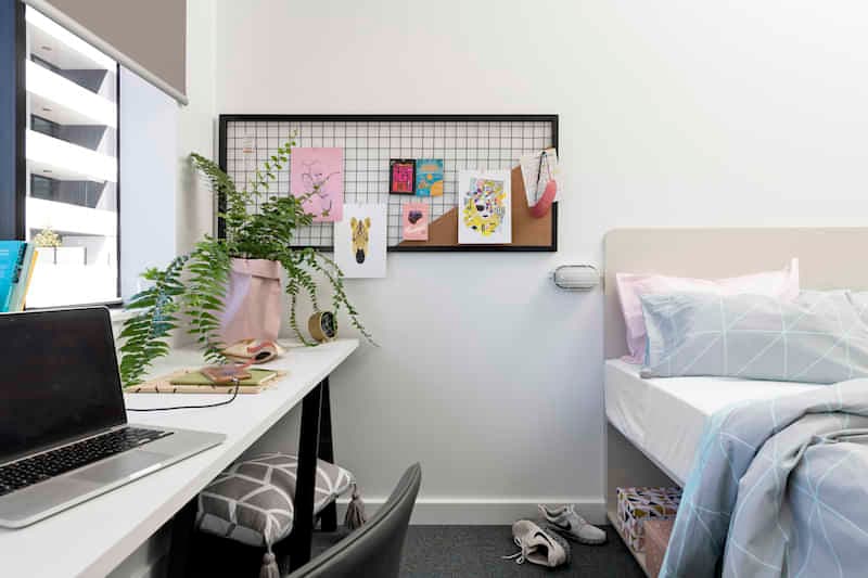 Studio XL(No Kitchen)