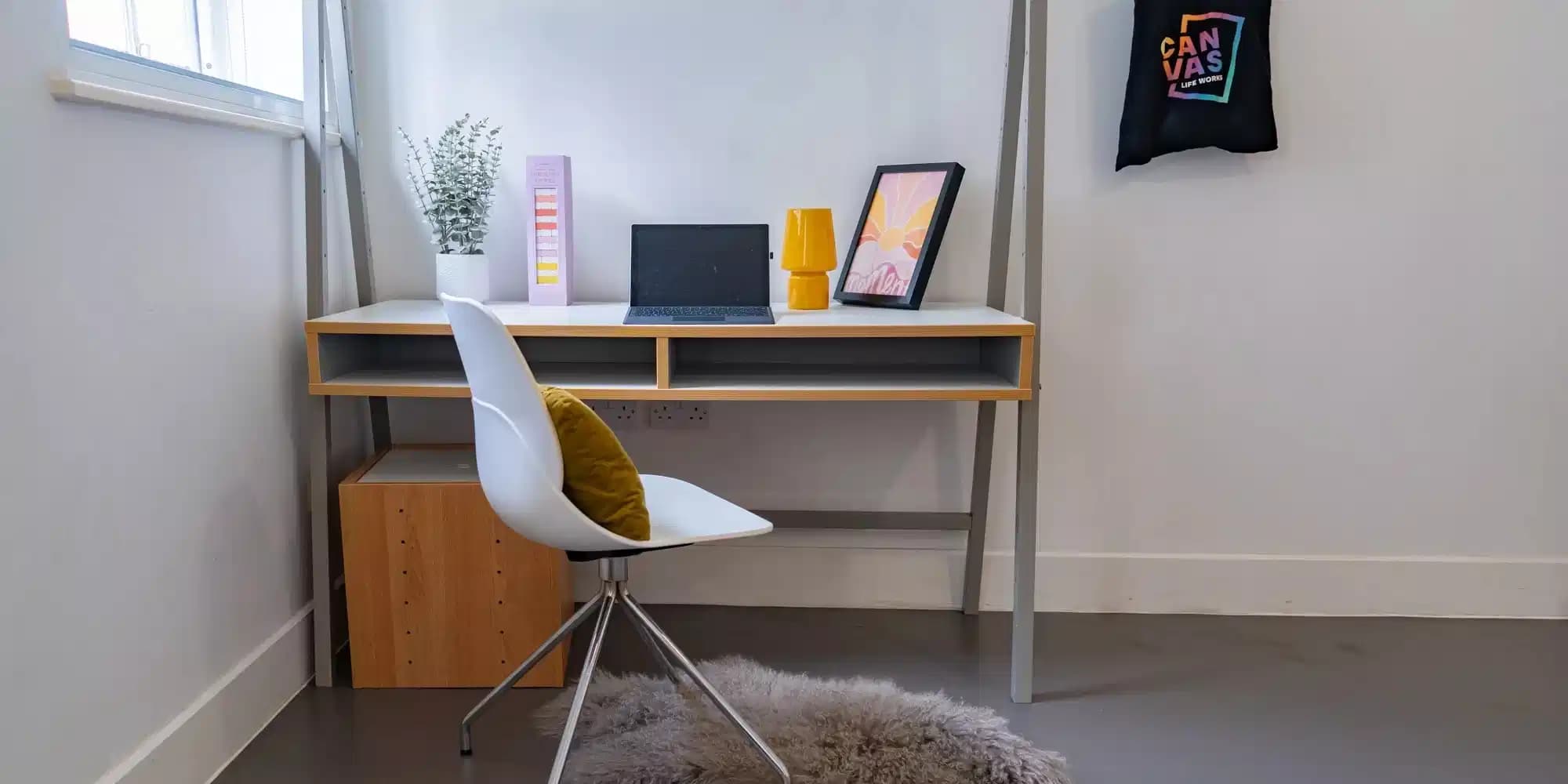 Studio Silver Mid Level