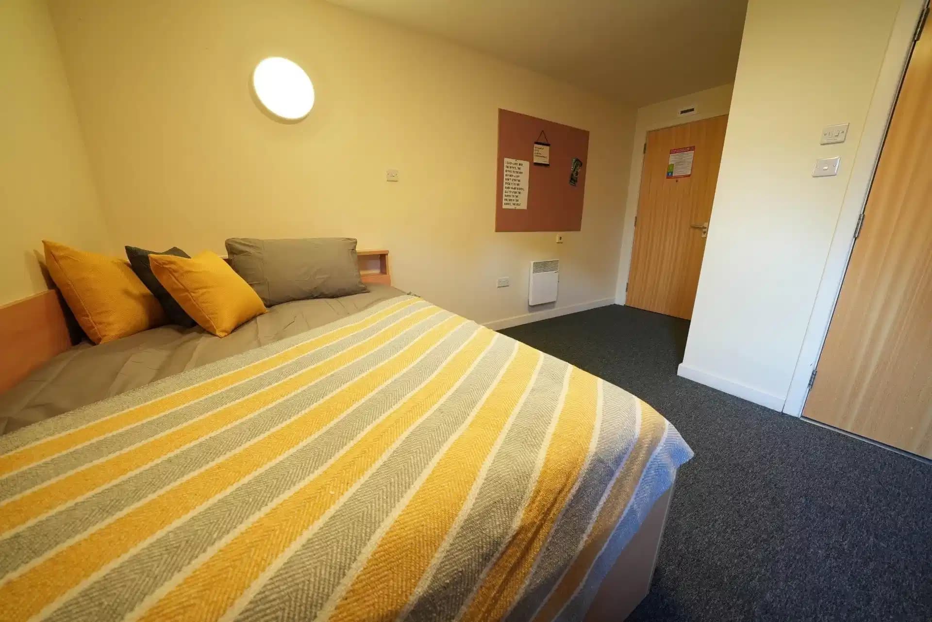 Double Ensuite (within 4 Bed Flat)