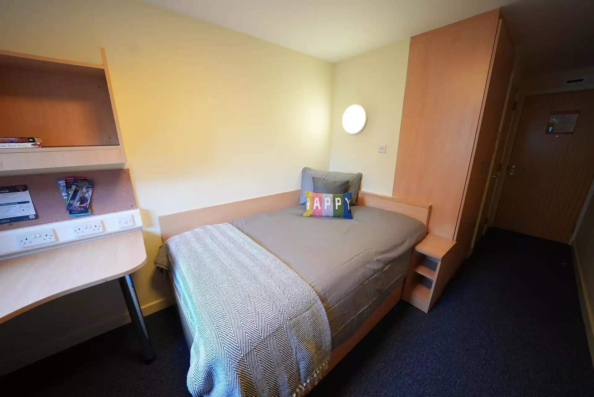 Standard Ensuite (within a 4 Bed Flat)