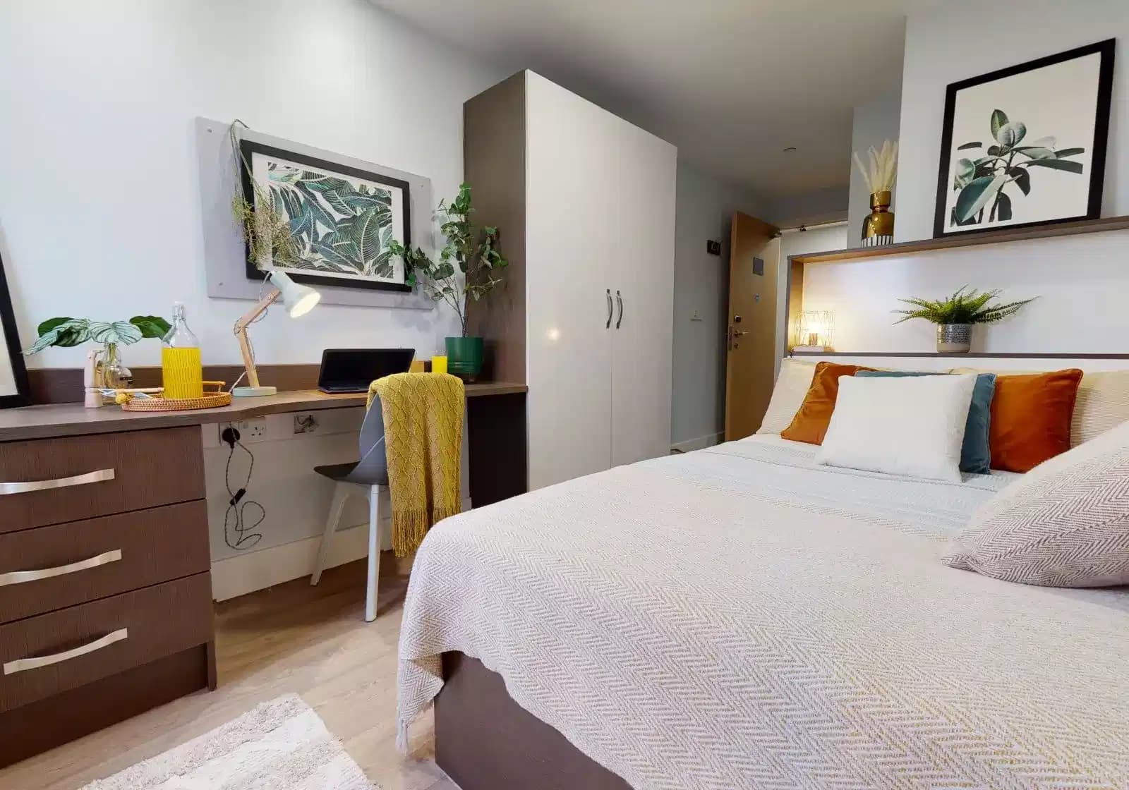 Platinum En Suite Plus