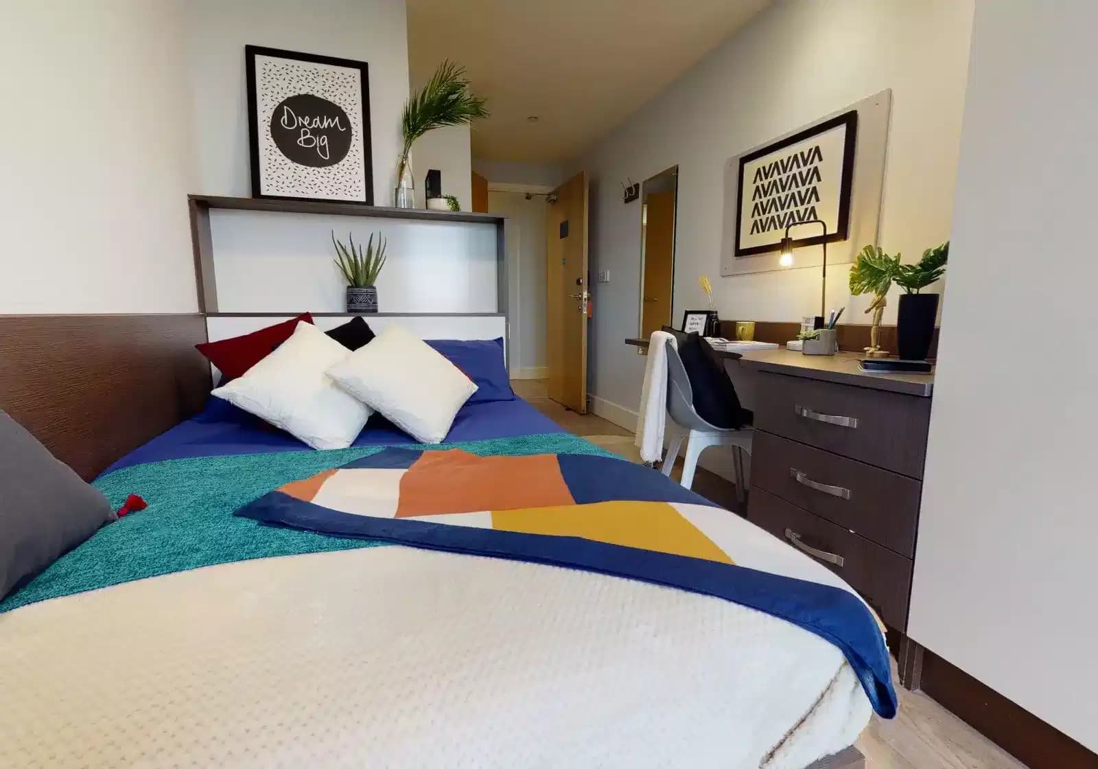 Silver En Suite Premium