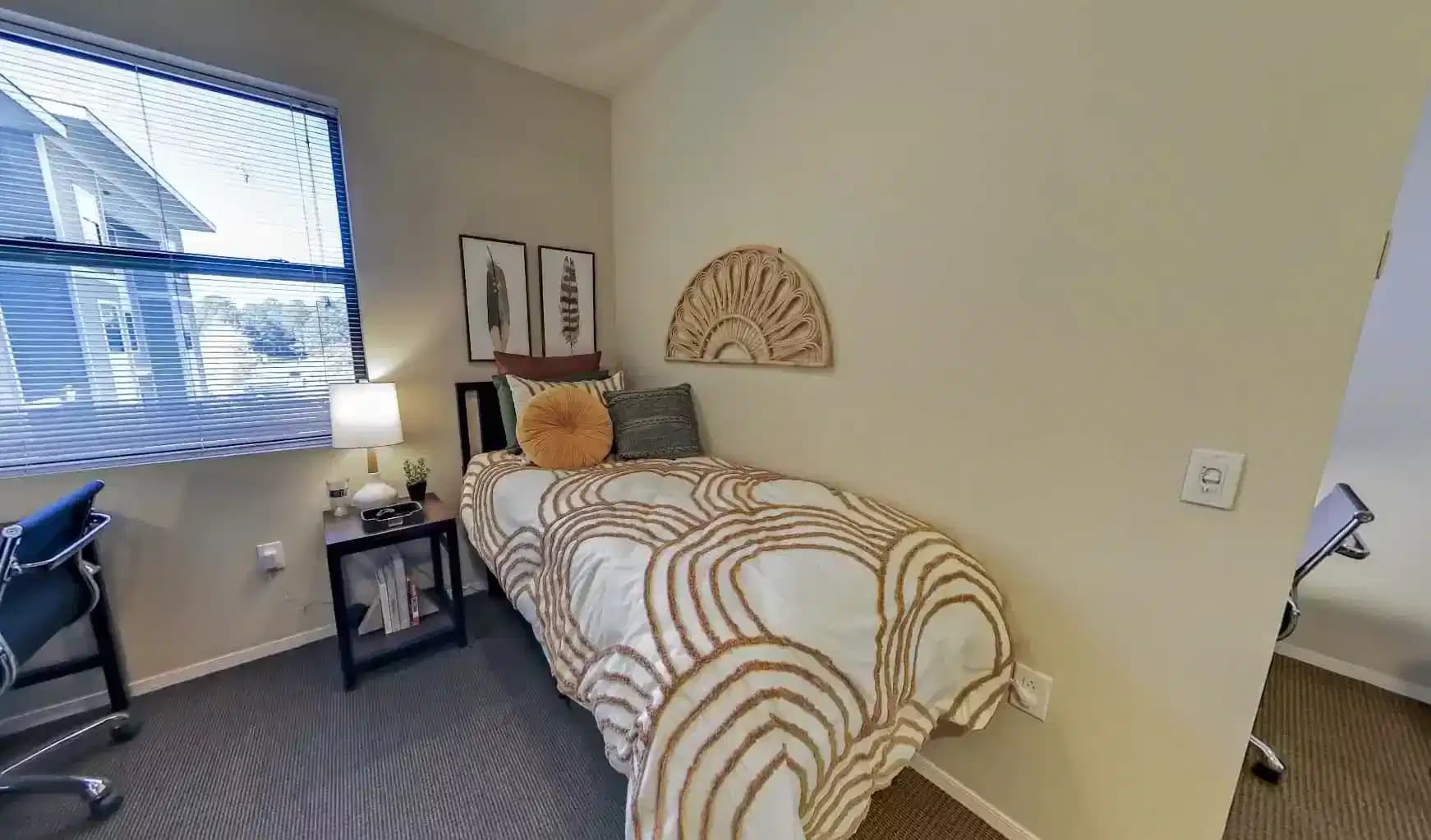 1 Bed - 1 Bath Private