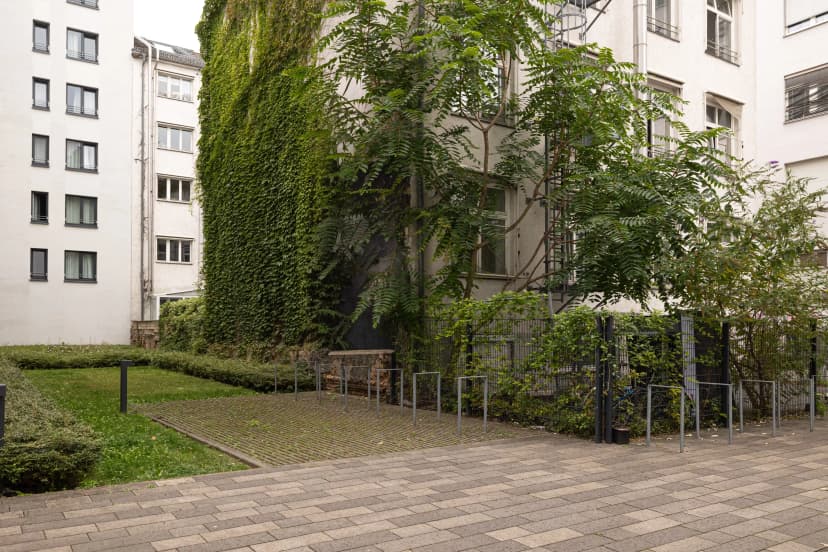 Yugo Urbanum, Frankfurt image 60