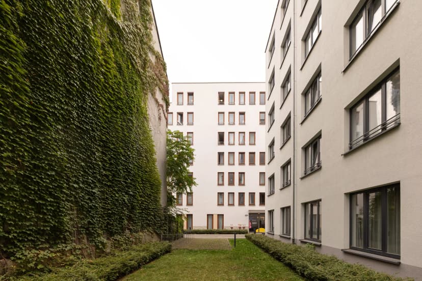 Yugo Urbanum, Frankfurt image 62