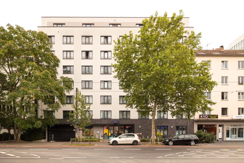 Yugo Urbanum, Frankfurt image 35