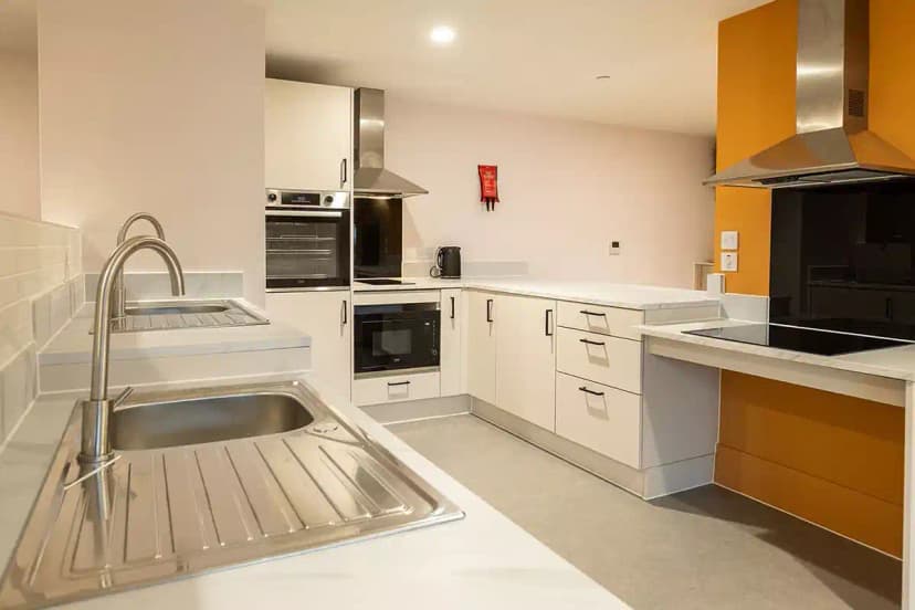 Yugo Crown Place, Birmingham  view 7