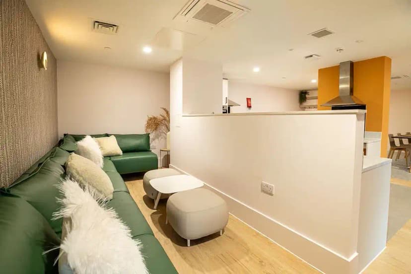 Yugo Crown Place, Birmingham  image 8