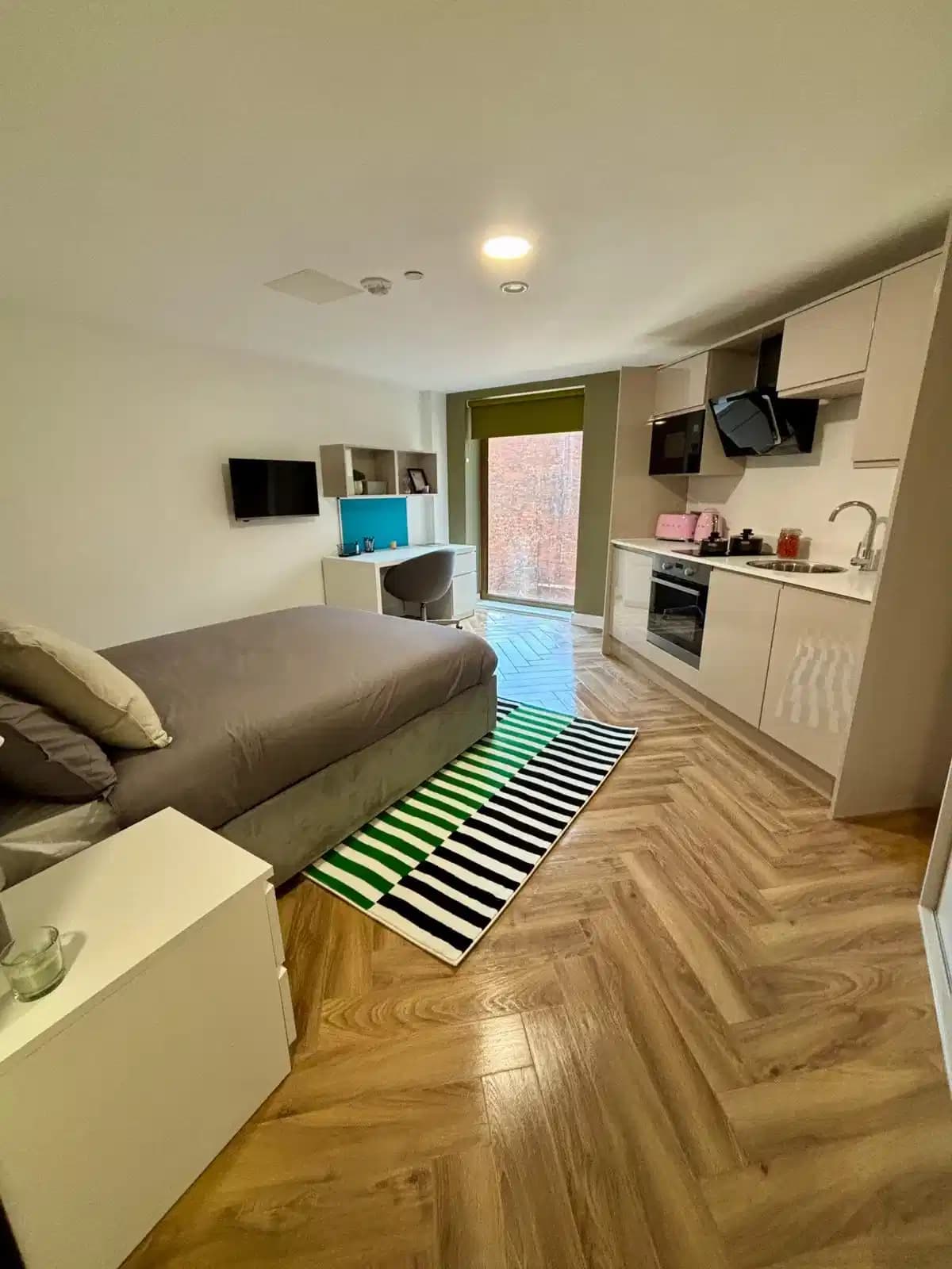 Large Studio Catedral View