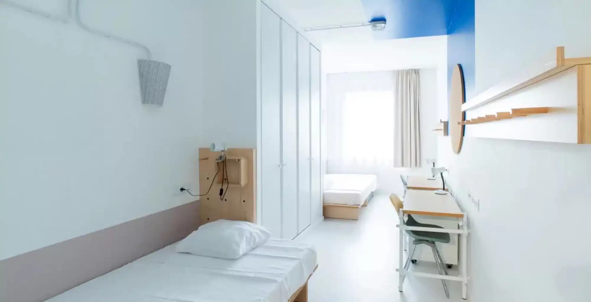 Bed in Shared 1-Bedroom