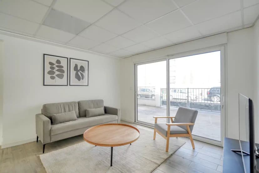 Habyt 93100, Paris image 24