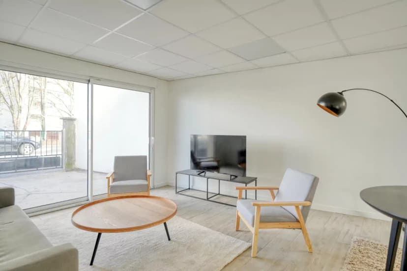 Habyt 93100, Paris image 25