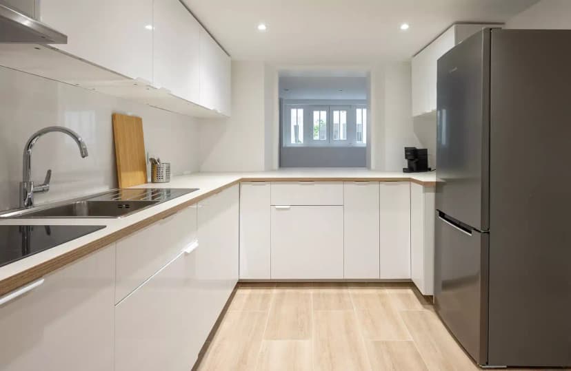 Habyt 93100, Paris view 7