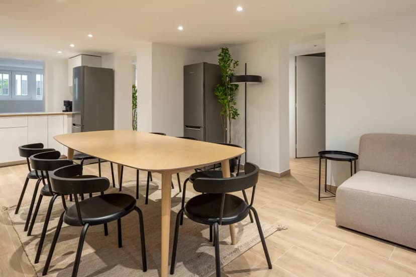 Habyt 93100, Paris image 10