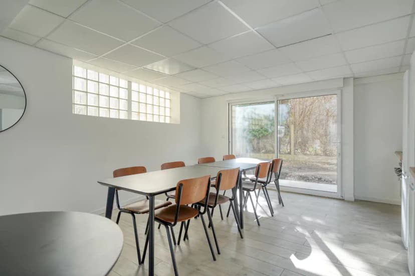 Habyt 93100, Paris image 21