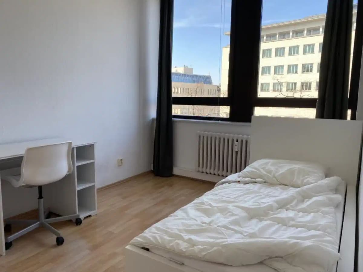 RM Bismarckstraße 106, Berlin