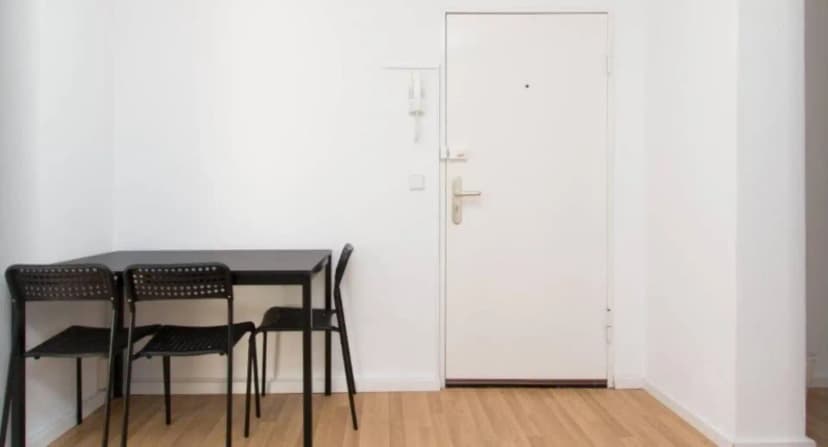 RM Bismarckstraße 72, Berlin image 1