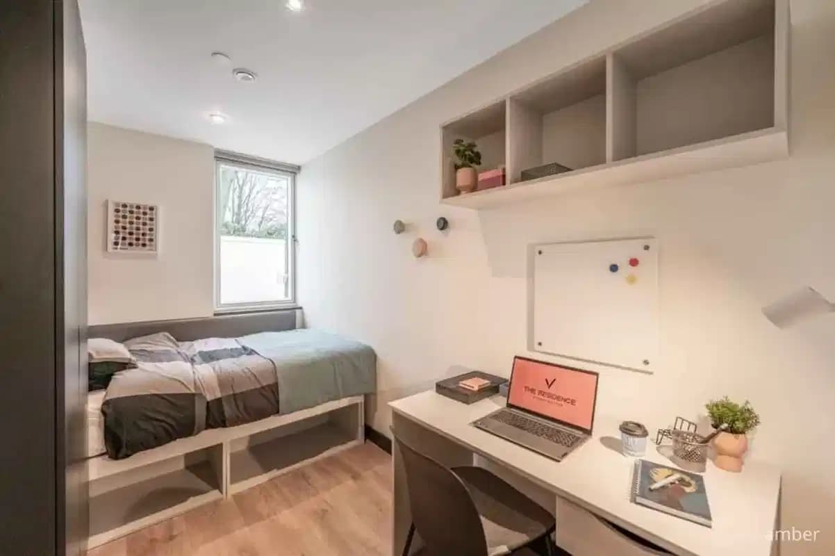 Classic Ensuite - 2/4 Bedroom Apartment