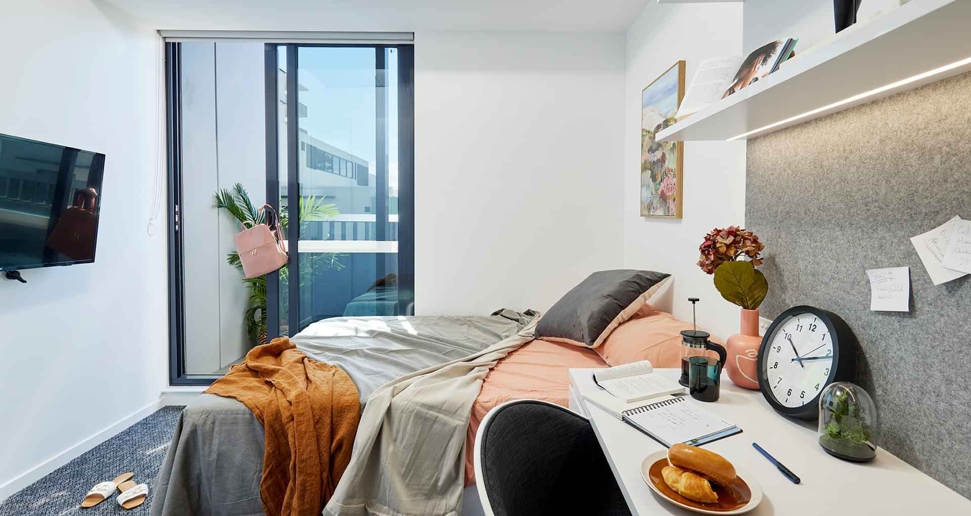 Signature Plus Studio