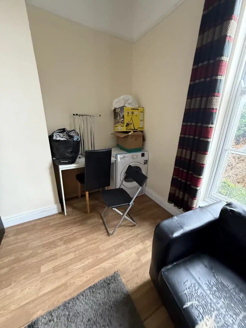 Room in a 5 Bedroom Apartment, Charles Street Great,  Mountjoy, Dublin 1 view 2
