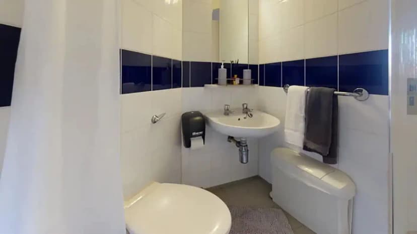 Creek Court, London view 7