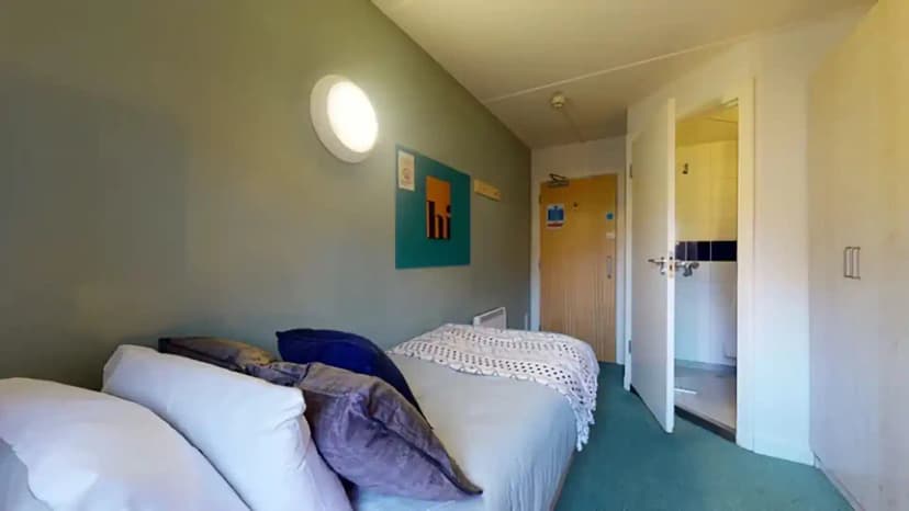 Creek Court, London image 8