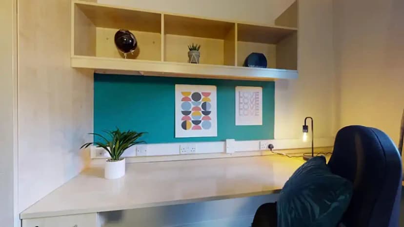 Creek Court, London view 6