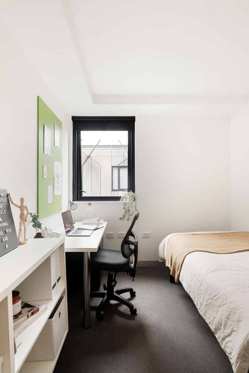 Single Bedroom – 5 Share Apt