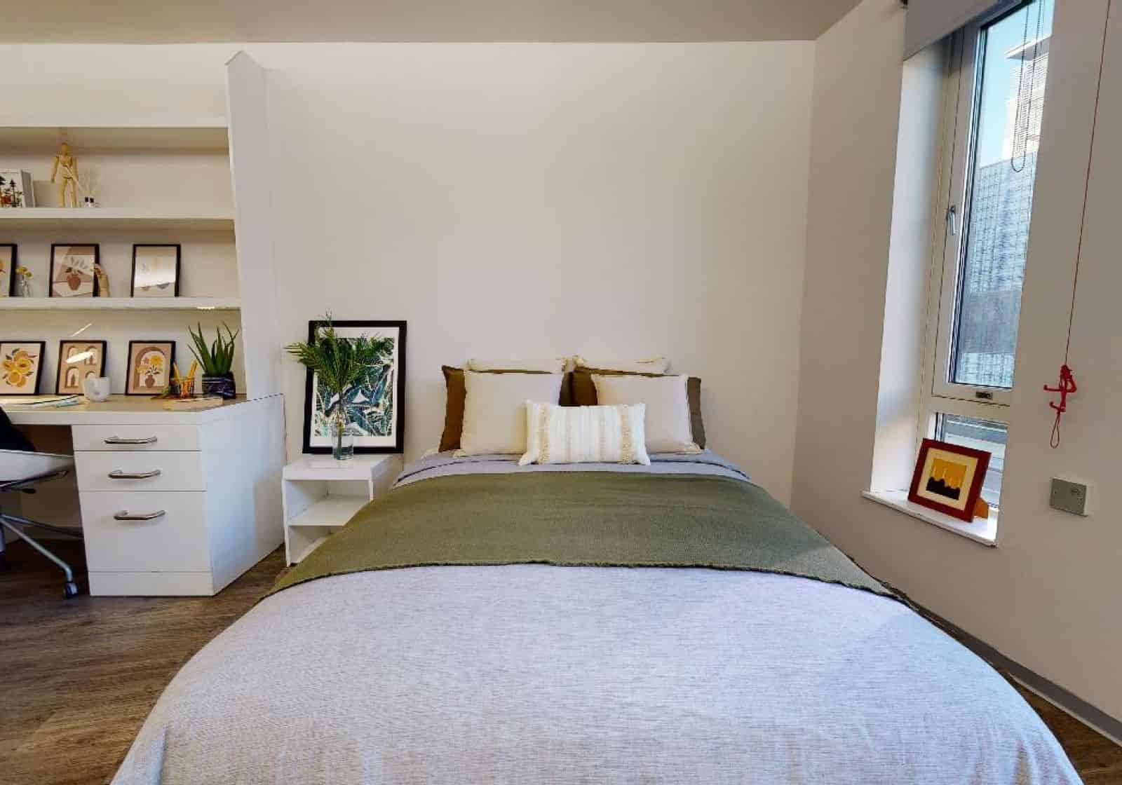 Large Balcony Studio Upper