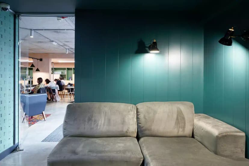 Canto Court, London image 23