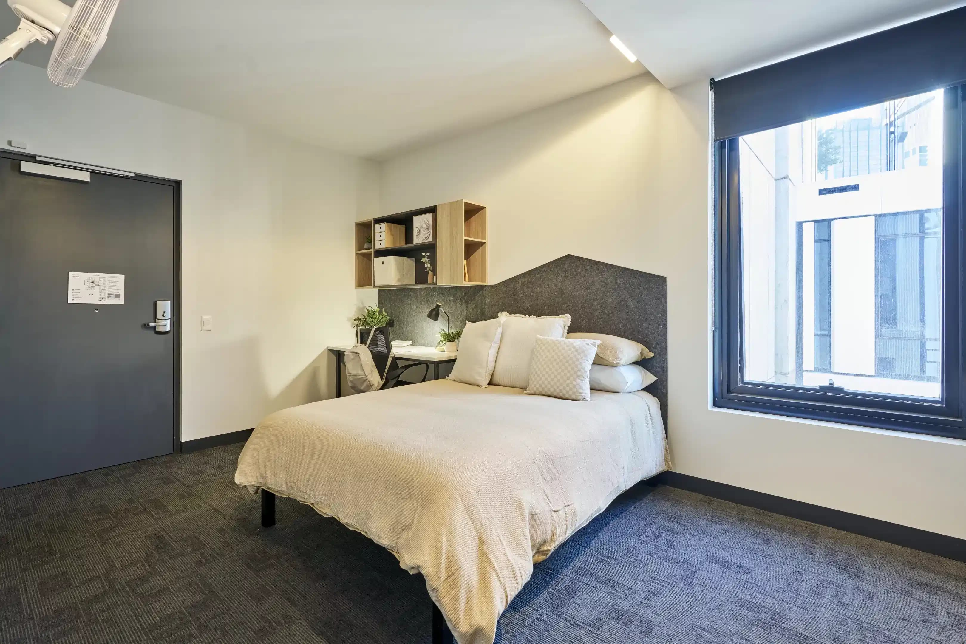 Lincoln Premier Accessible