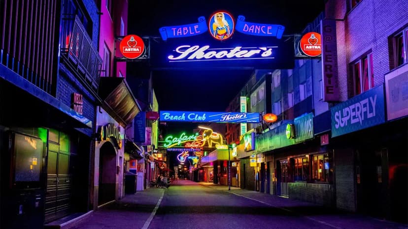 The FIZZ Hamburg Altona, Hamburg view 6