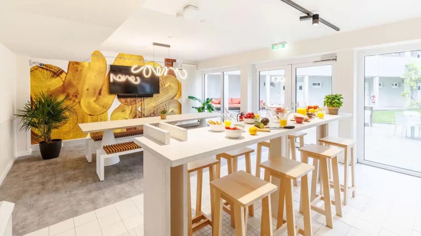 The FIZZ Hanover, Hanover view 7