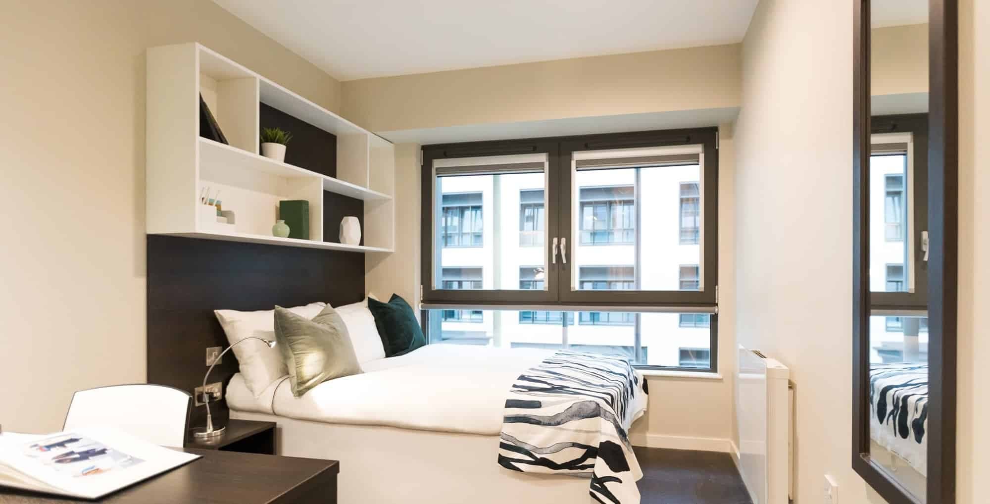 Silver Ensuite Shared Upper Level