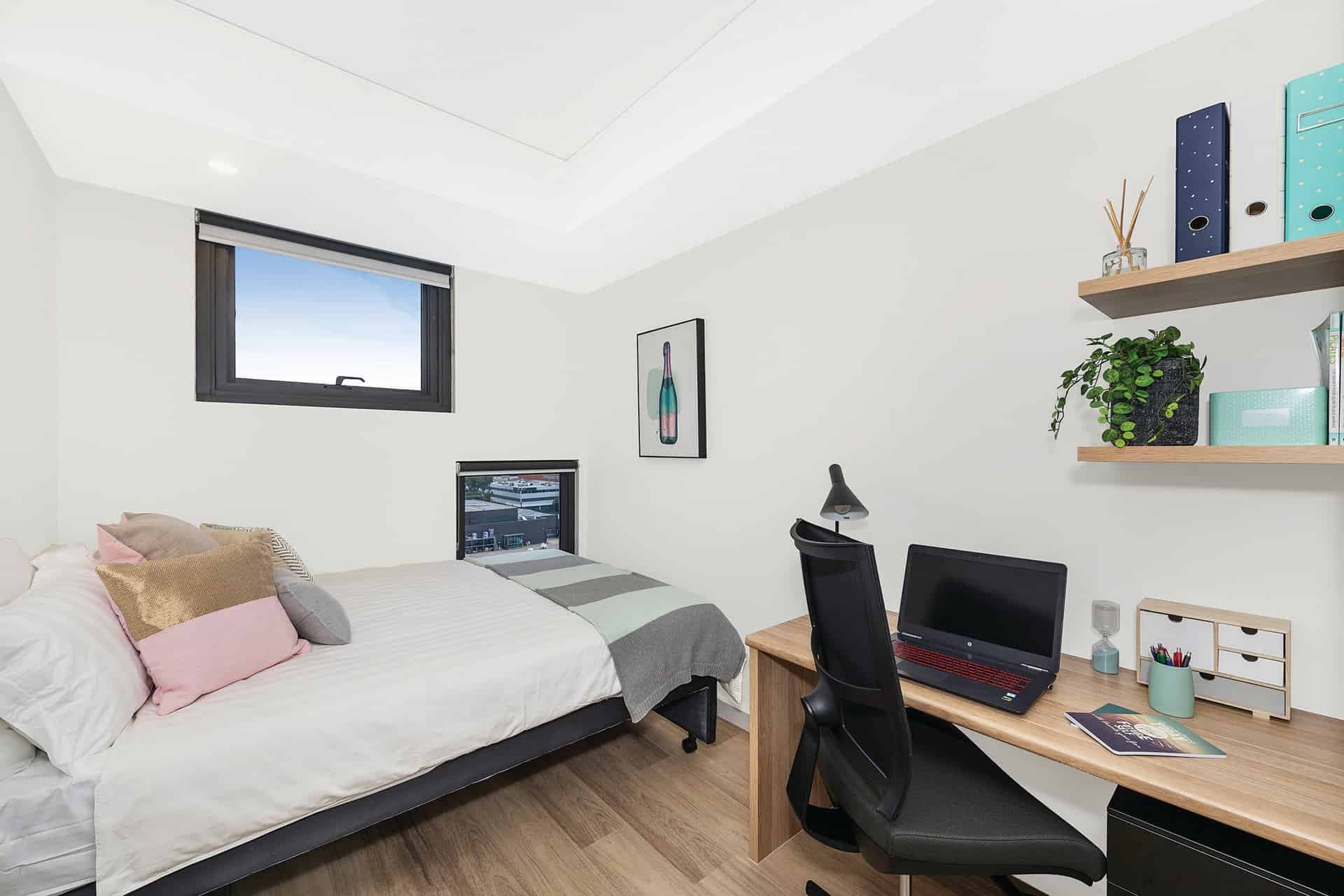 7 Bedroom Ensuite, Double Bed