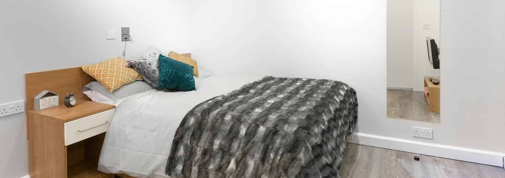 Gold Studio Courtyard View